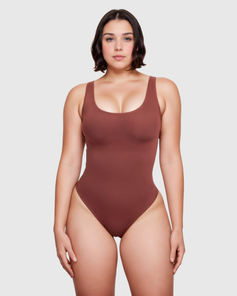 Ekologiczny bodysuit z szerokimi ramiączkami, dopasowany