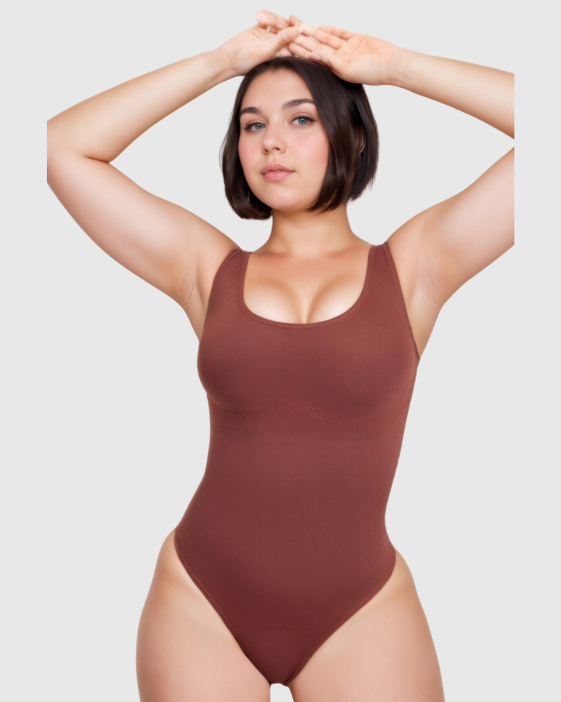 Ekologiczny bodysuit z szerokimi ramiączkami, dopasowany