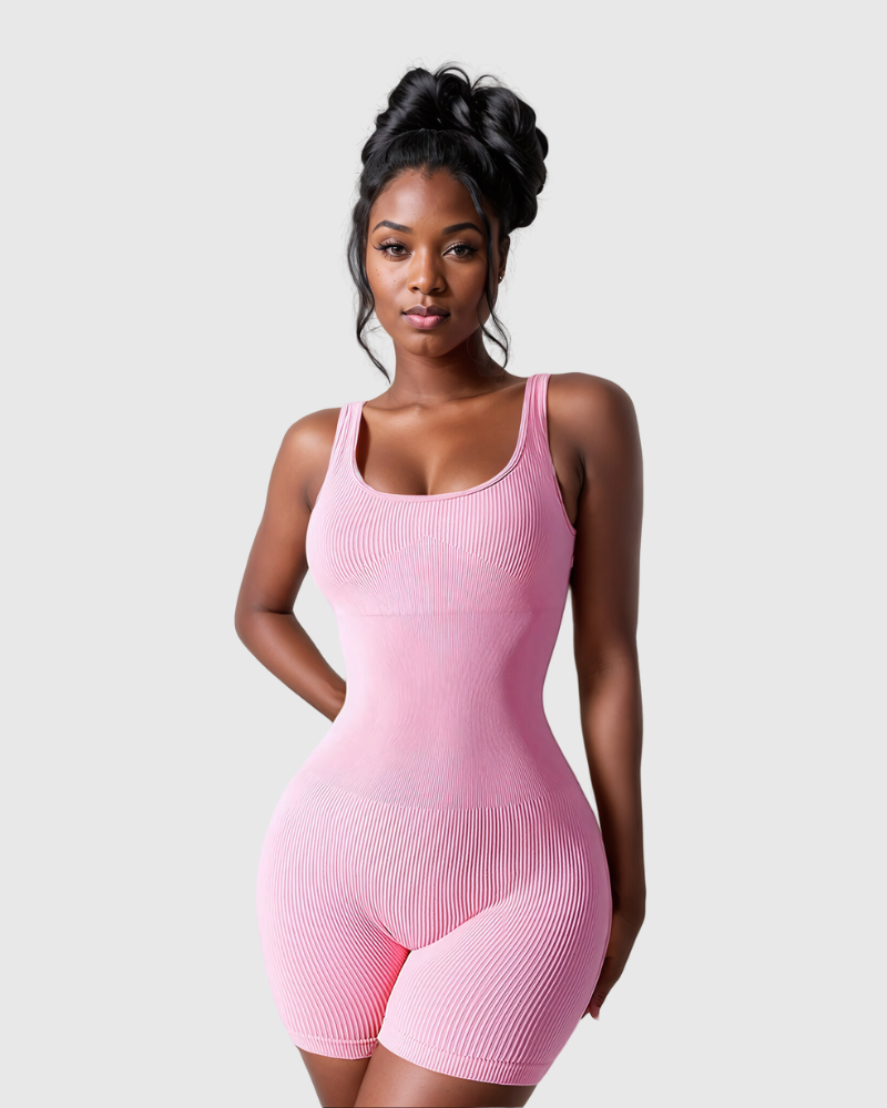 Kombinezon żebrowany z kwadratowym dekoltem